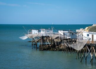 Ile kamizelek na pontonie?