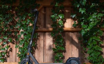 Czy hulajnoga elektryczna można jeździć zimą?